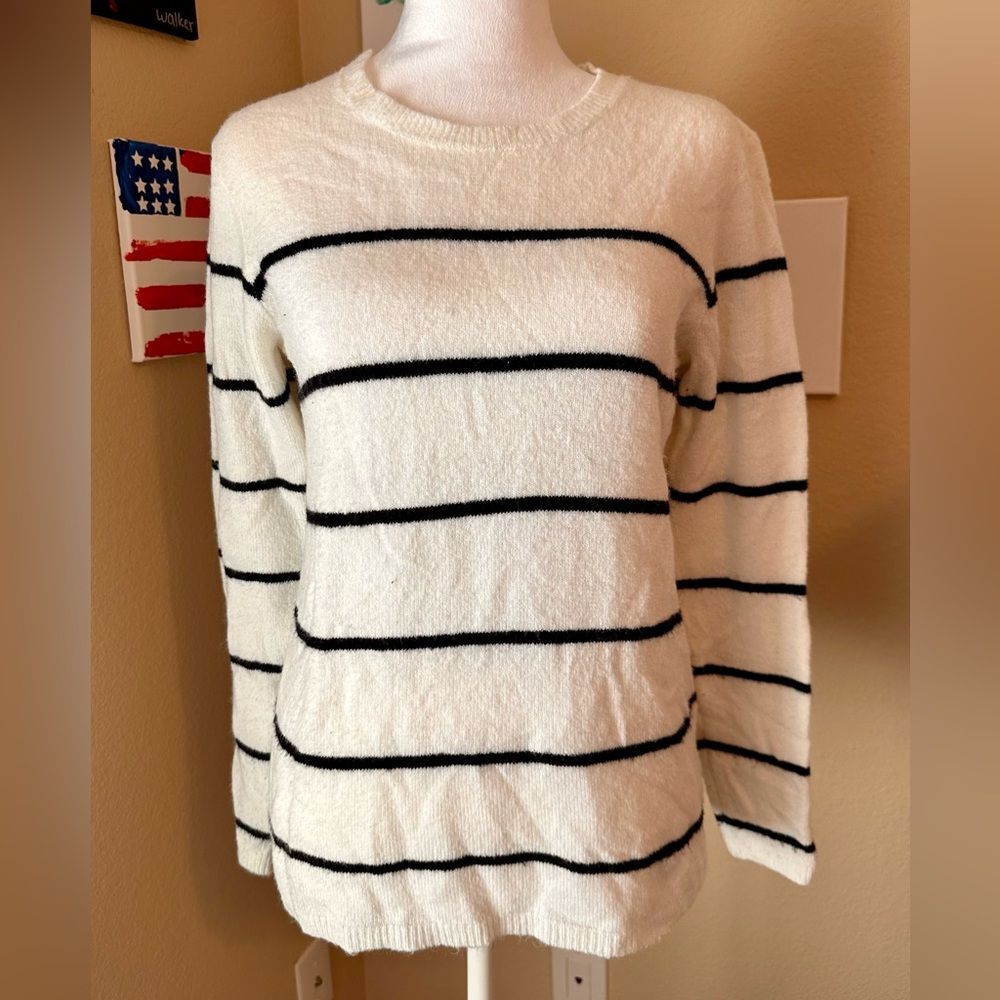 H&M Cream and Black Striped Kids Sweater